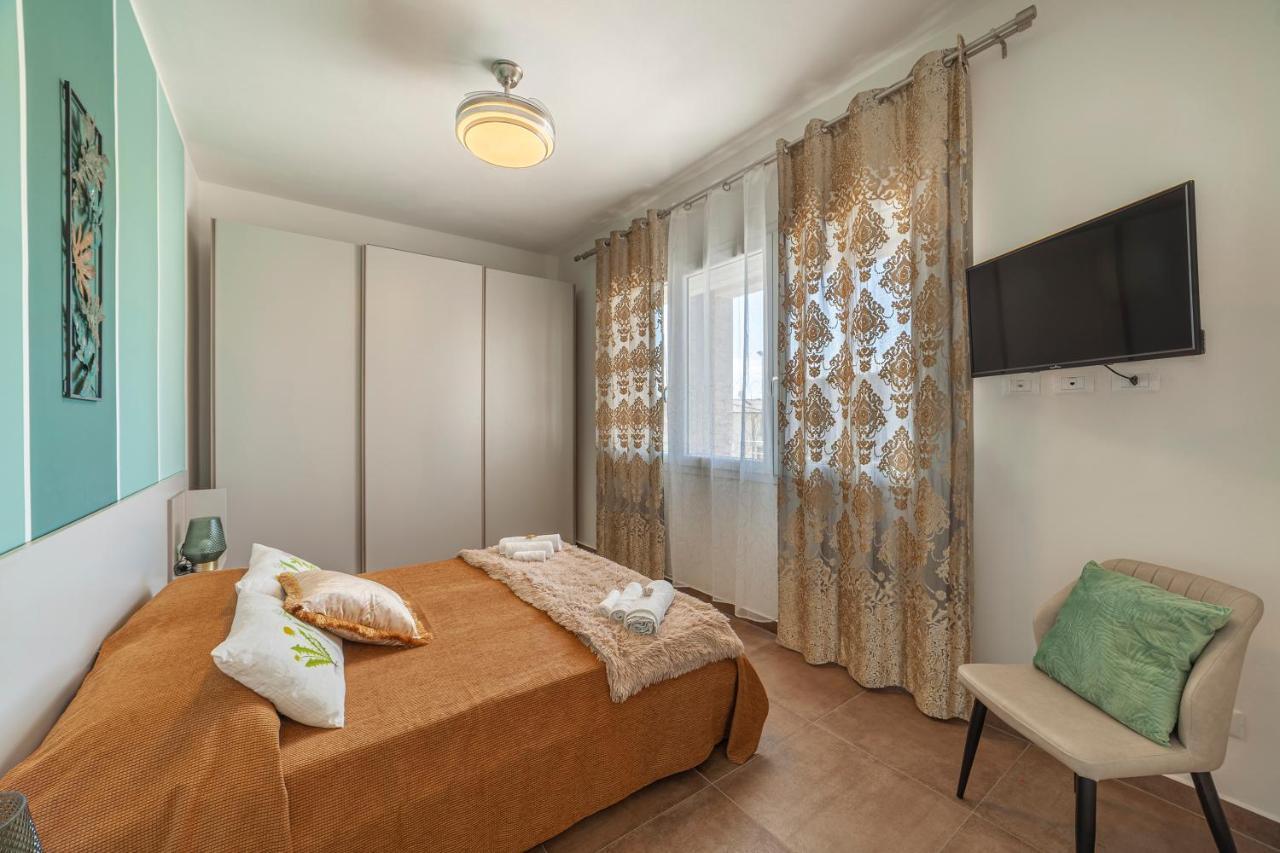Prima Dell'Elba Family Apartments Piombino Bagian luar foto