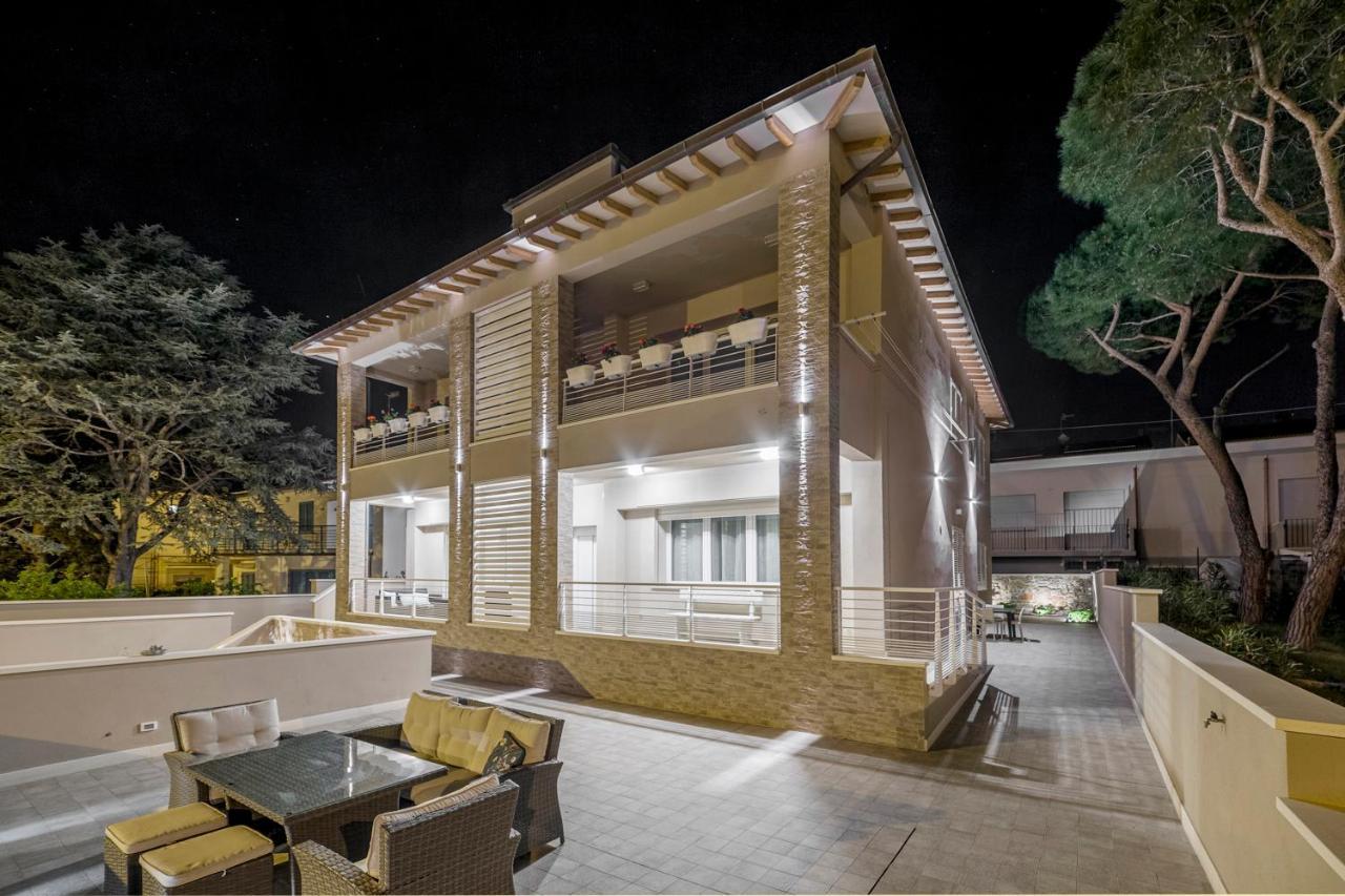 Prima Dell'Elba Family Apartments Piombino Bagian luar foto